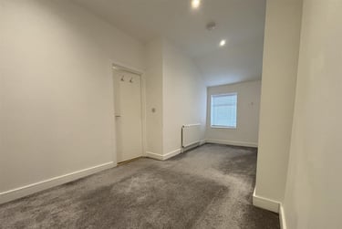 2 bed flat, Salisbury Road, Southsea, Portsmouth, PO49QY - Image 6